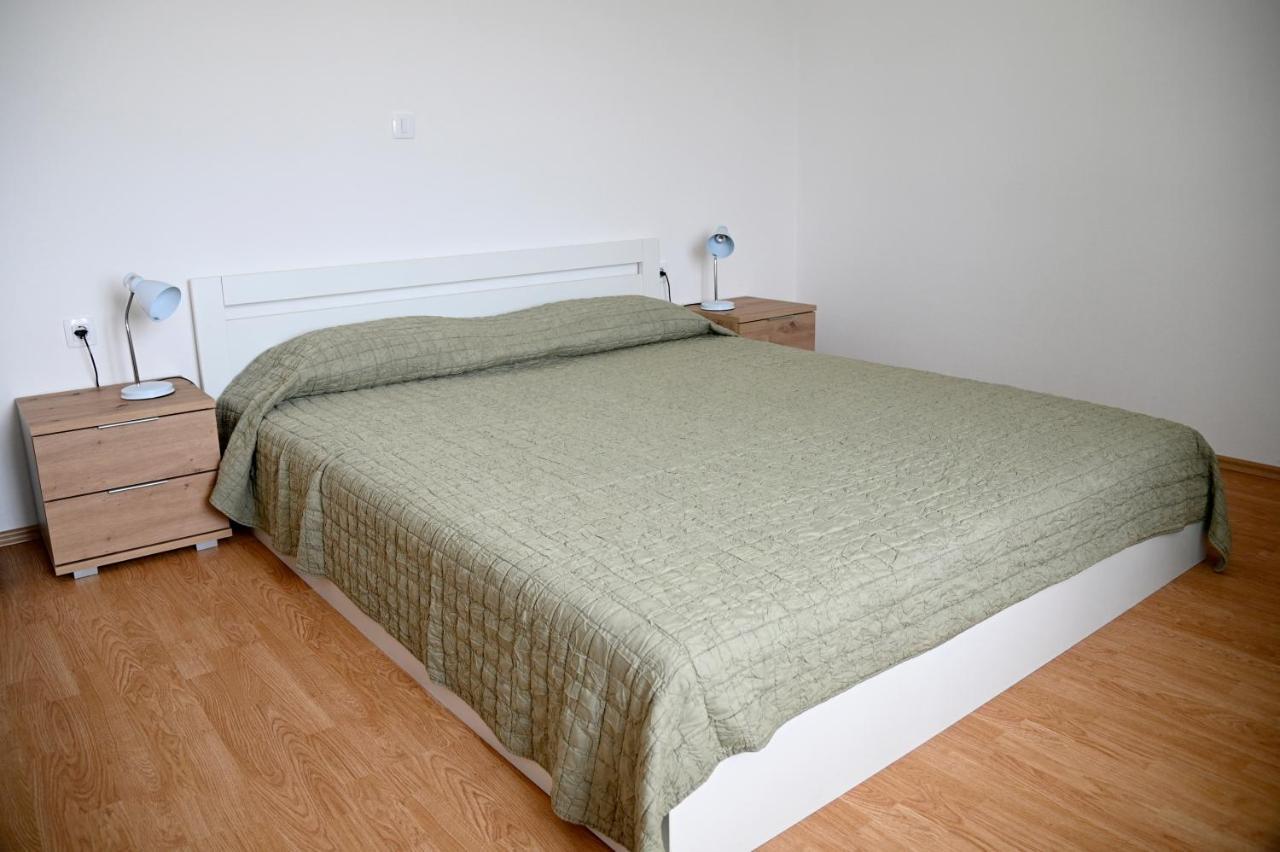 Apartma Cuk Dutovlje ภายนอก รูปภาพ